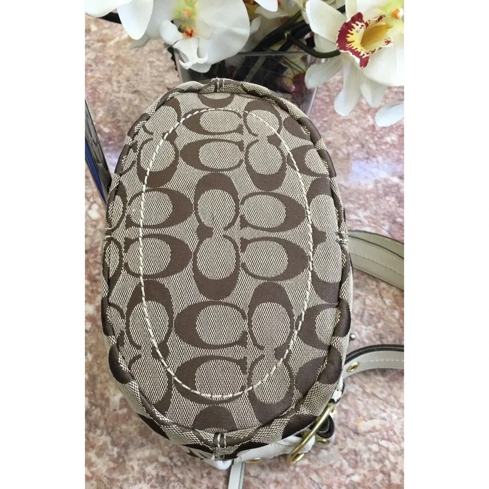 Coach11437 Bleeker Bucket Khaki Ivory Canvas Leather Cross-body‎ Bag EUC,  $349
